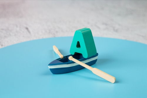 中國(guó)股市傳媒板塊再度翻紅，8大龍頭深度解析，探尋投資機(jī)遇